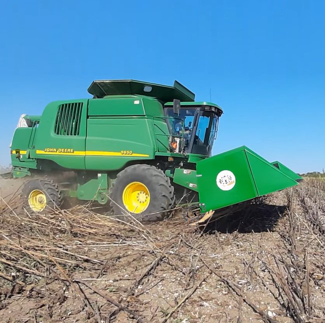 Жатка для збирання соняшника 9,4 м. Для Джон Діра, Нью Холланда, Масей Фергюсона, Клаас Лексіона, Фендт, Кейс4